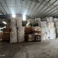 出售熔喷布边角料6300一吨，货在广东，有需要的联系